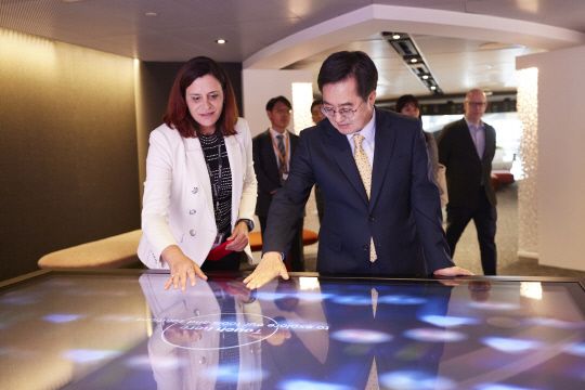 지난 5월 방미시 일루미나 본사를 방문한 김동연 지사/사진제공=경기도